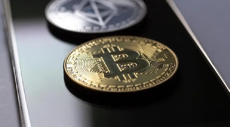 
			Биткоин-ETF впервые в году зафиксировали месячный прирост средств		