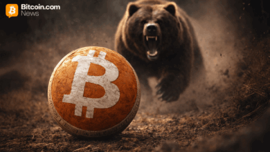 Биткойн консолидируется под давлением на отметке 67 000 долларов, при этом медвежий настрой сохраняется